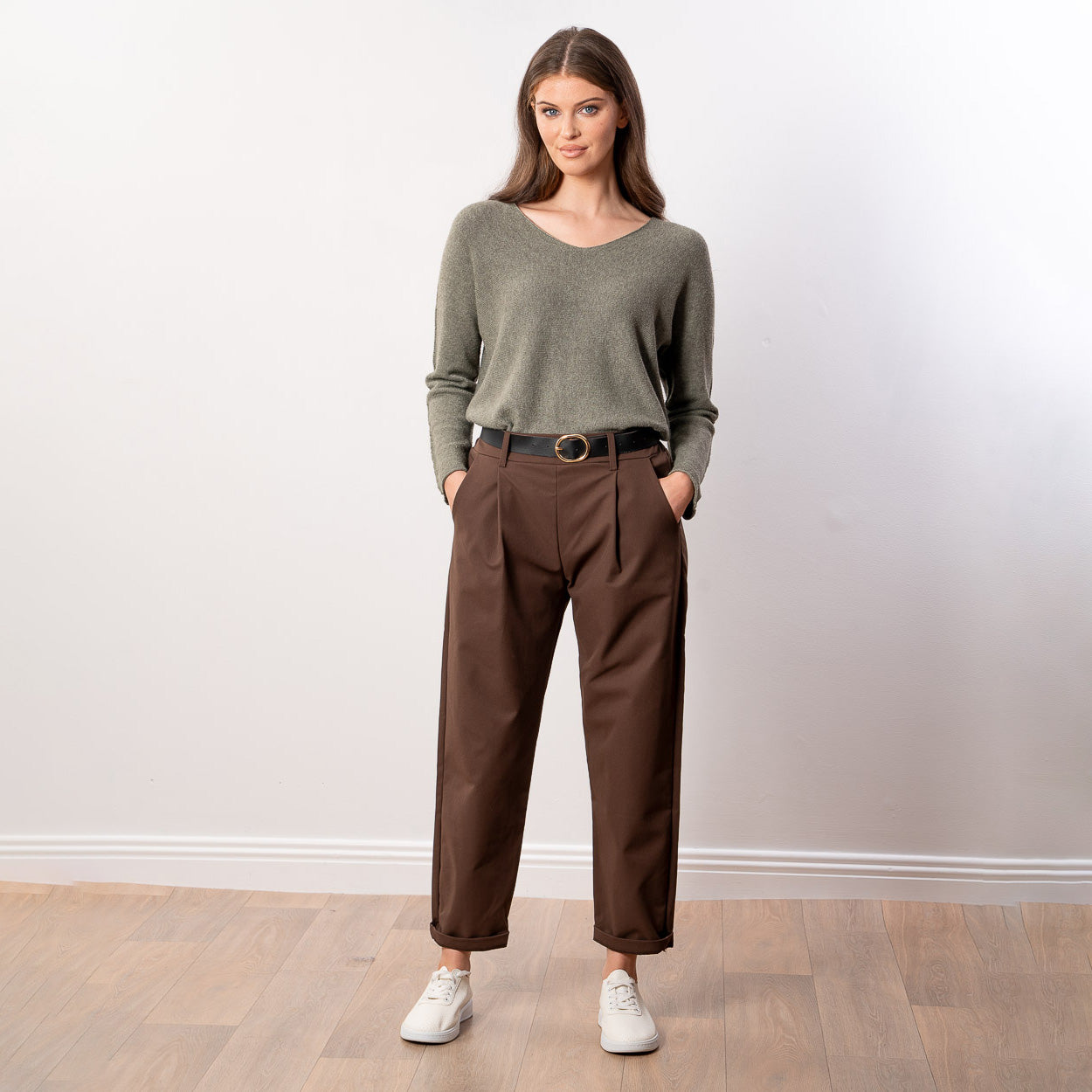 Arya Tapered Trousers (Brown)