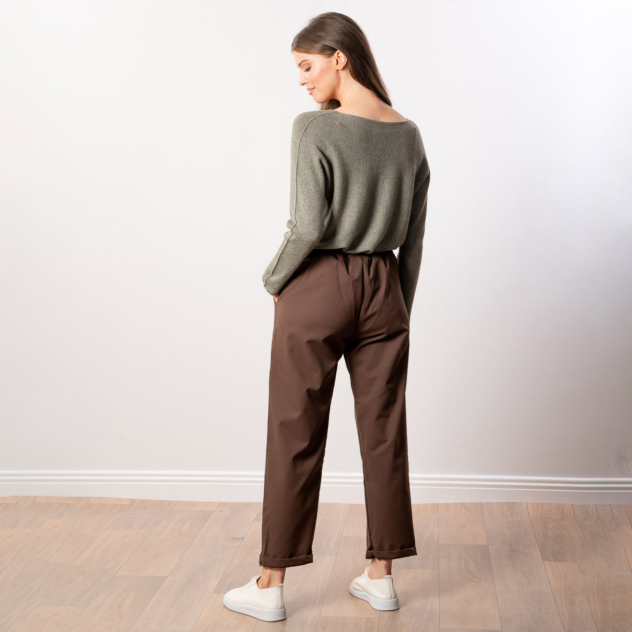 Arya Tapered Trousers (Brown)