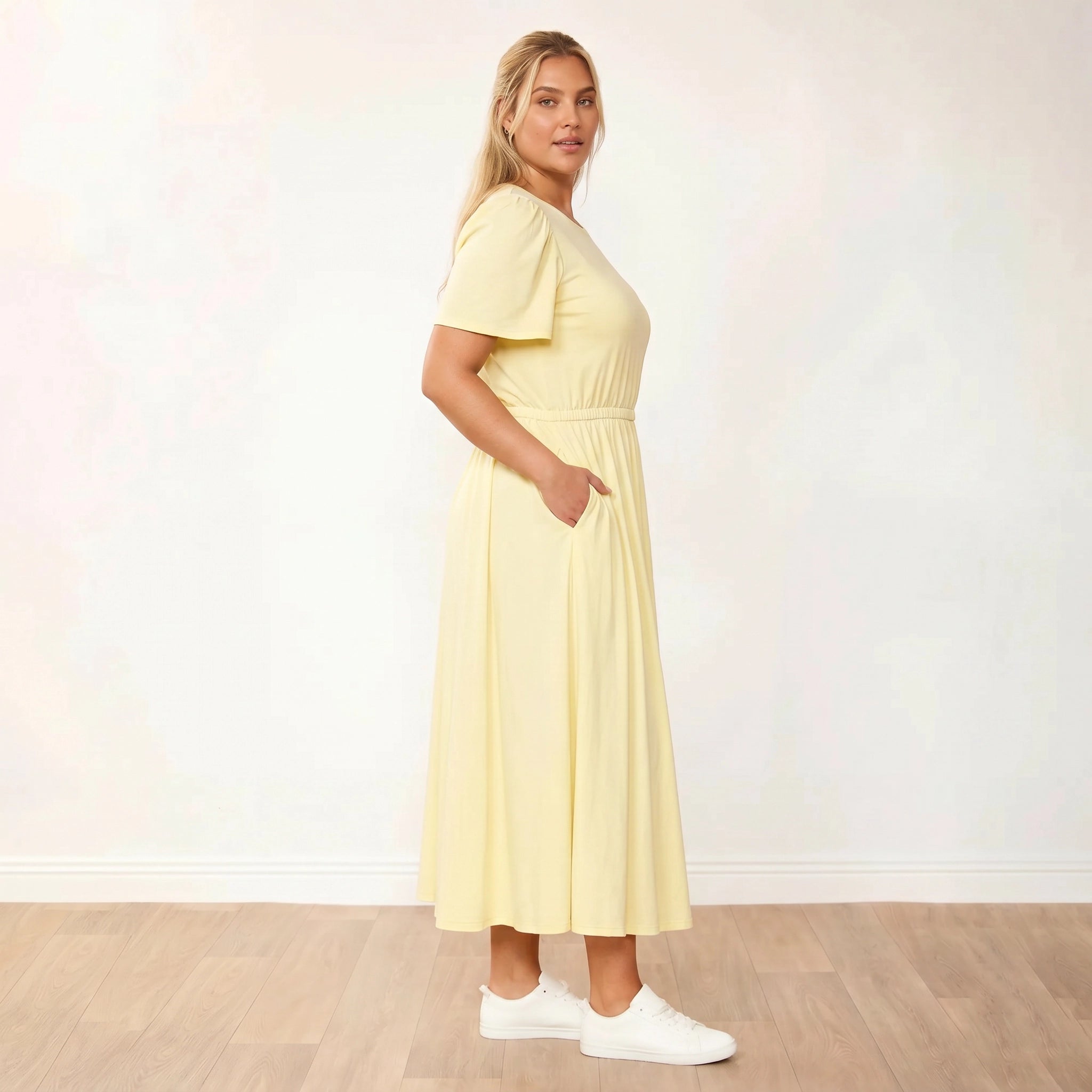 Eilish Dress Lemon - Plus Size XXL - Side Profile