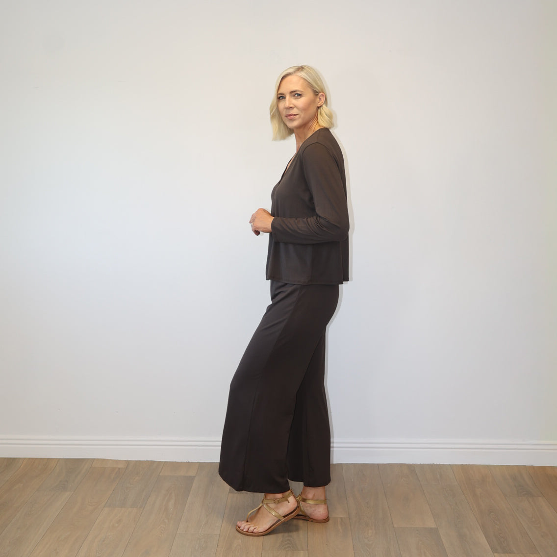 Elena V-Neck Set (Brown)