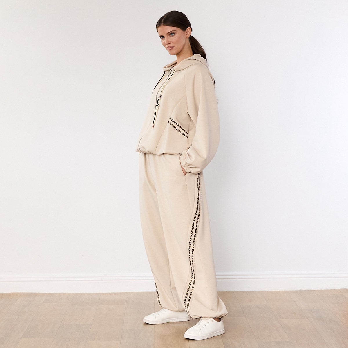 Kaelin Leopard Stripe Co-ord (Beige)
