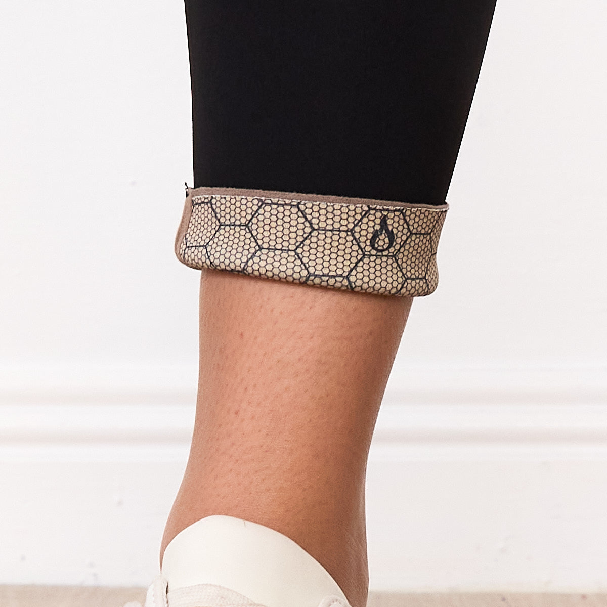 Mona Fleece Leggings (Black)