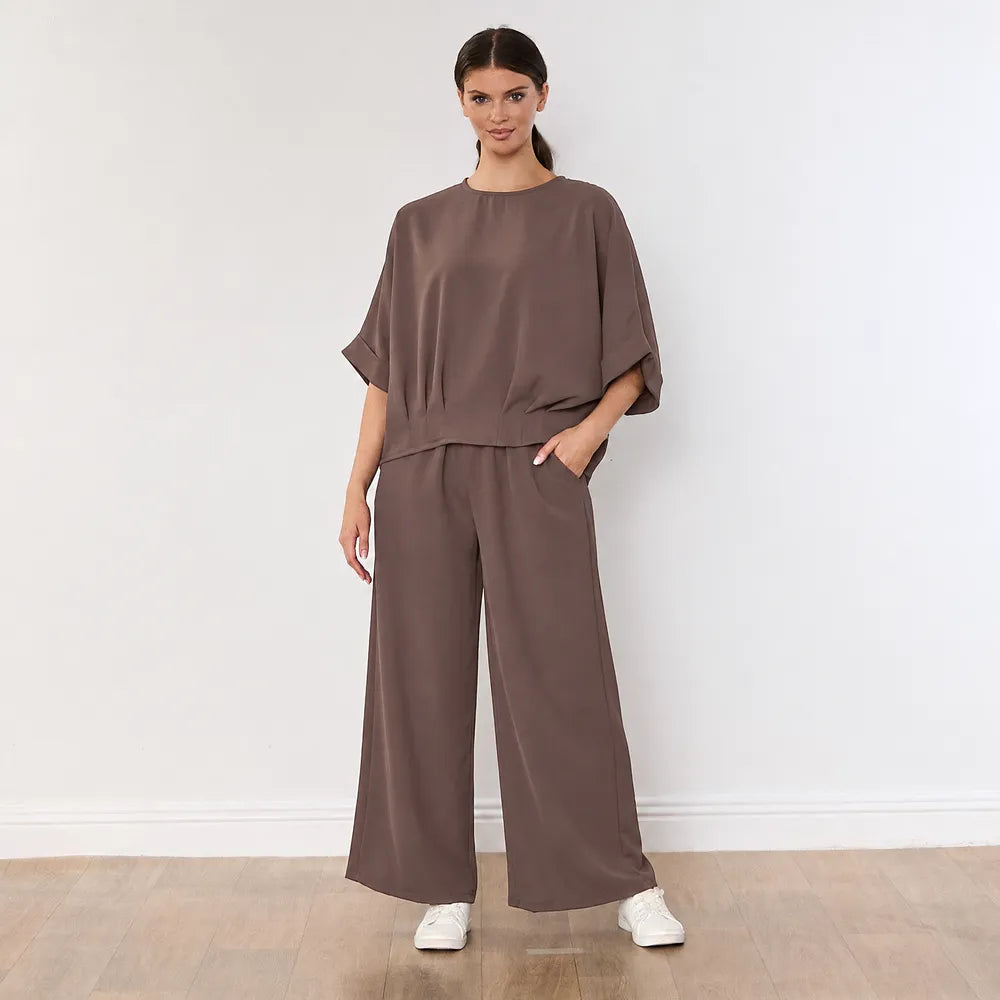 Nikki Co-ord in brown - front view