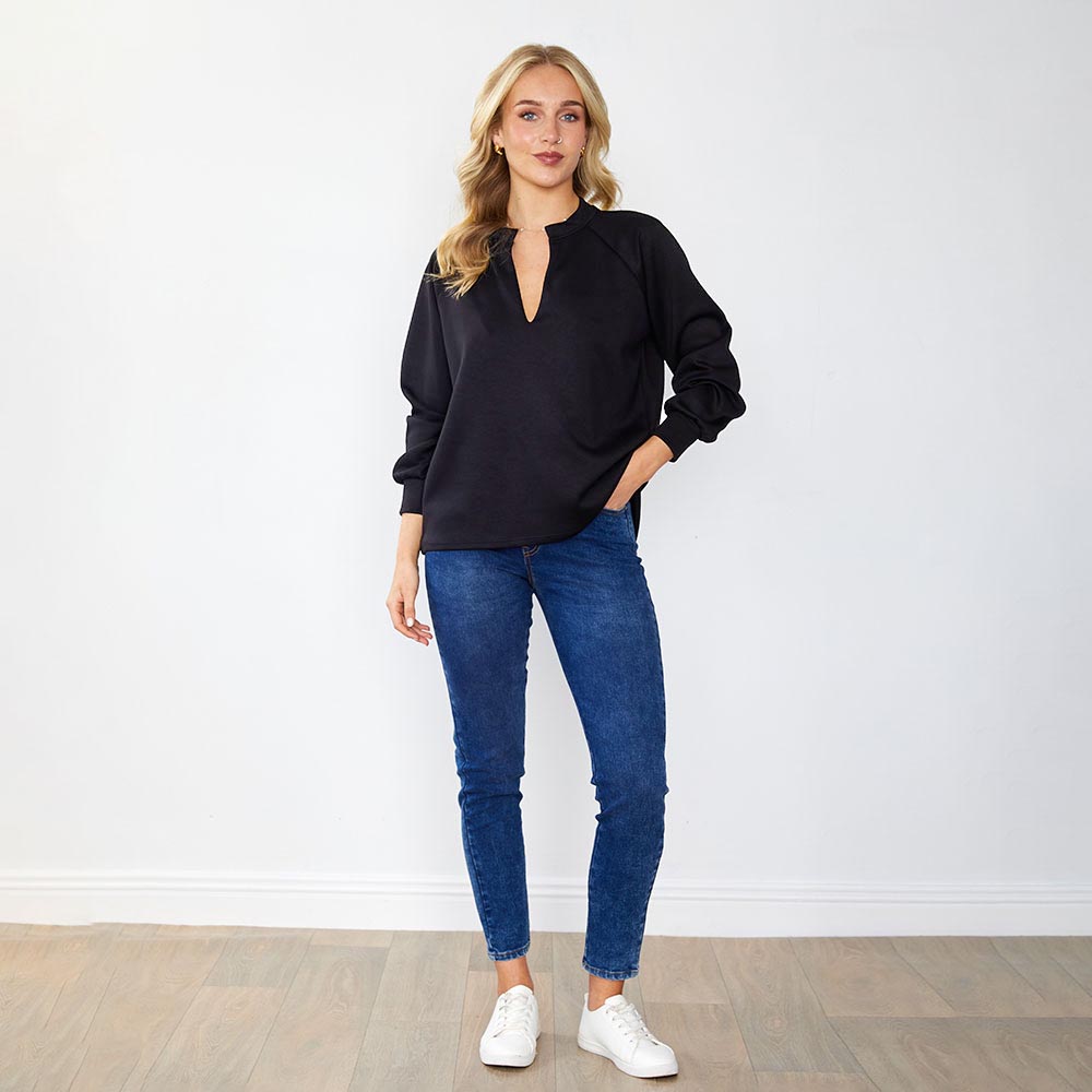 Saige Jumper (Black)