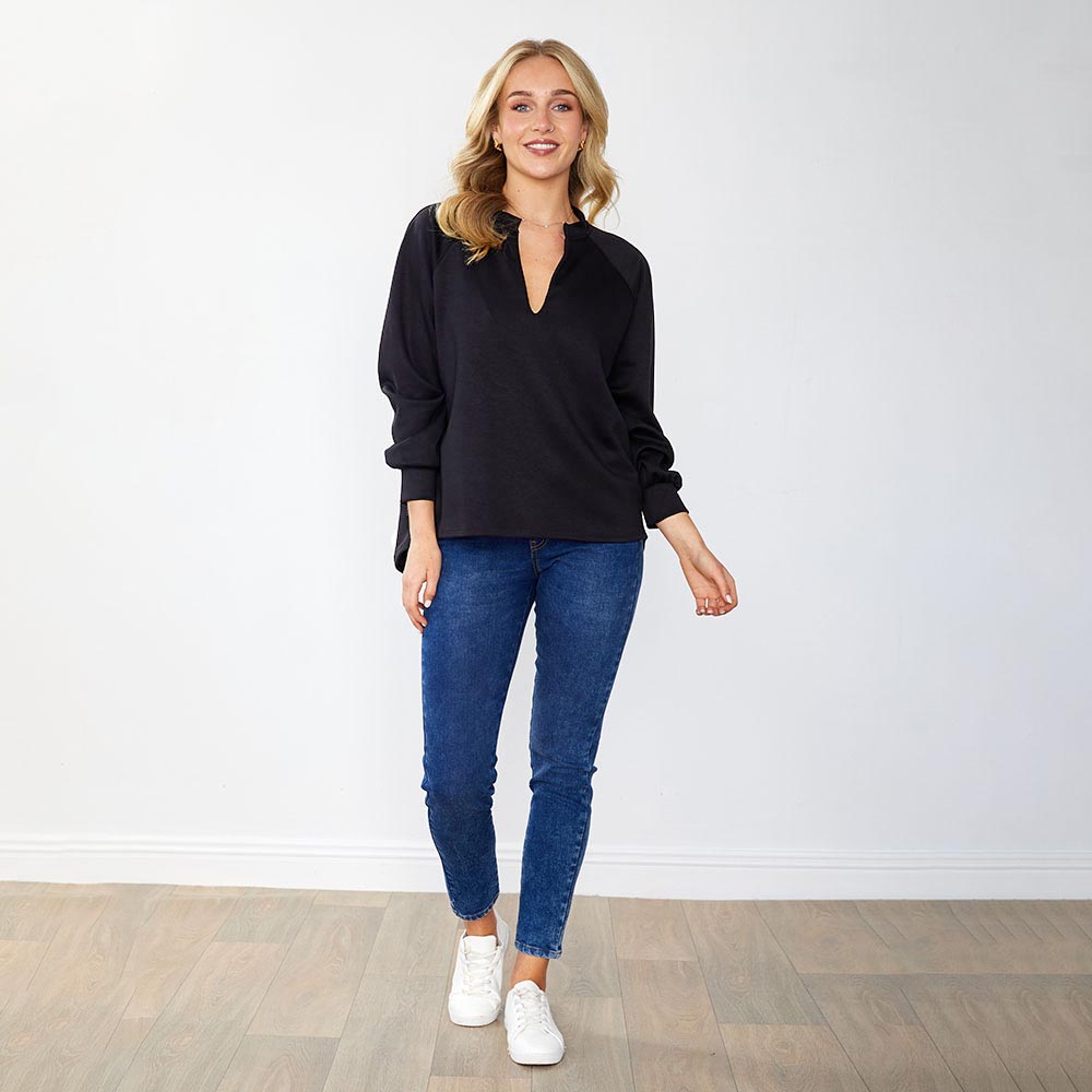 Saige Jumper (Black)