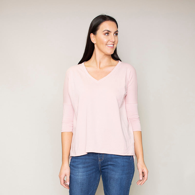 Perry Relaxed Fit V Neck Top (Blush)
