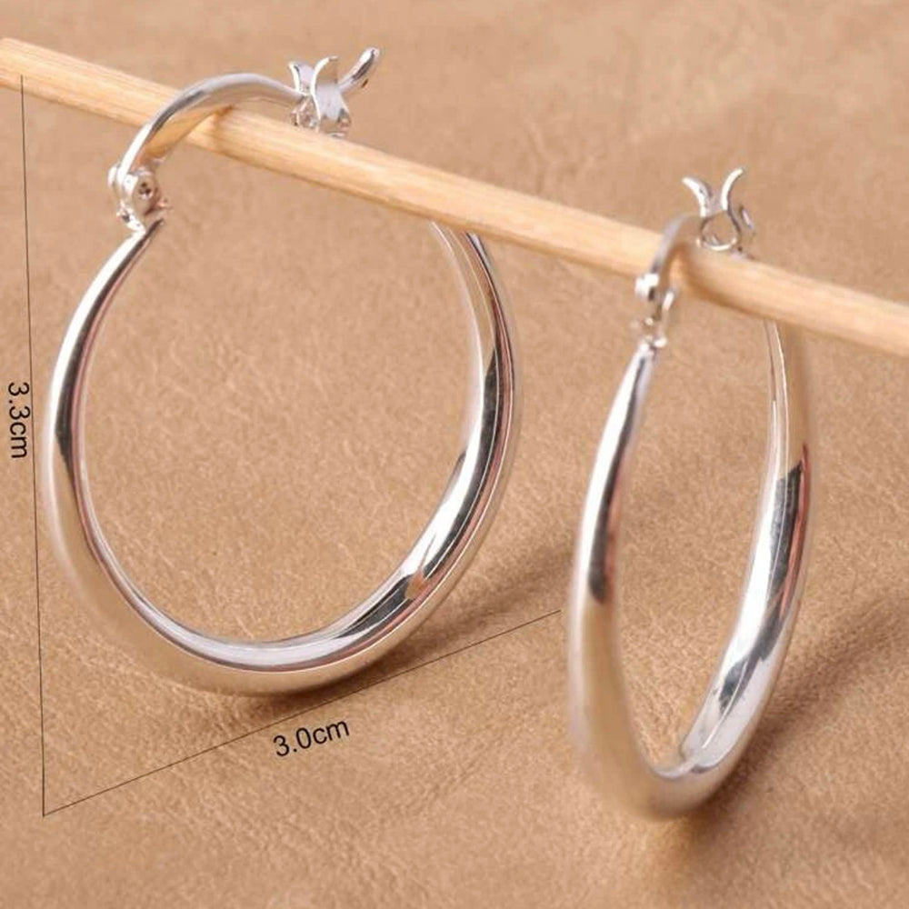 Minimalist Hoop Earrings (Silver)