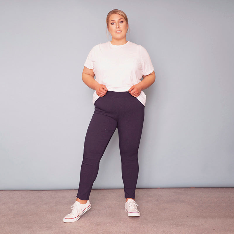 Pia Trousers (Navy)